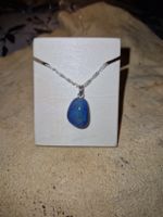 gros collier en opale australie noire bleu