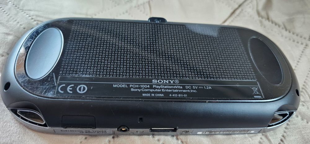 OVP Sony PS Vita PCH-1004 OLED Konsole (Gebraucht) in La Garde für CHF ...