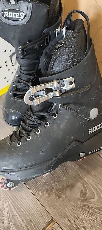 Pattini in linea & Pattini a rotelle: Rollers Agressifs Roces M12 / Black – Usato da Thalheim venduto da lin_w876
