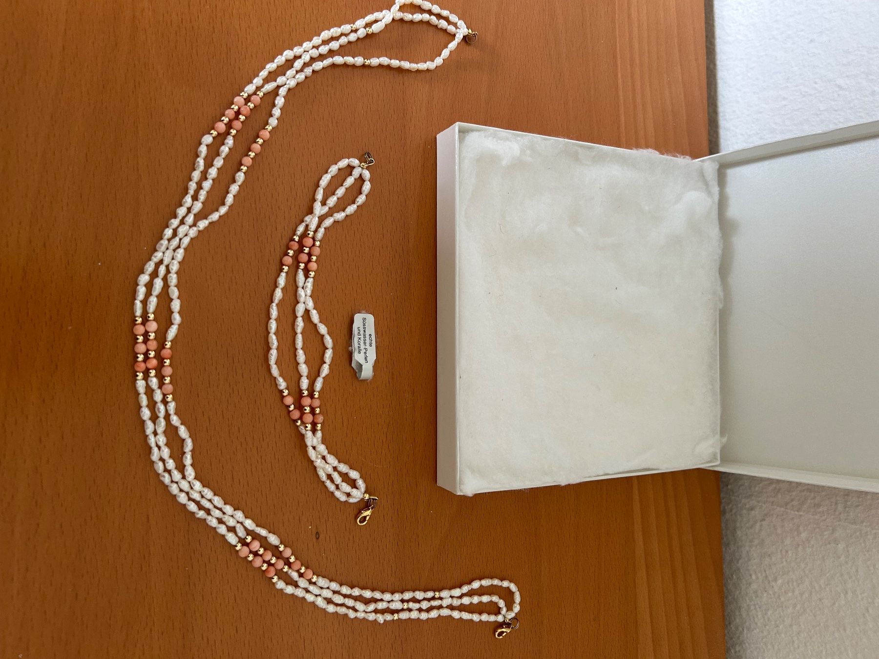 Altri gioielli: PERLENKETTE  und  ARMBAND   mit Koralle – Usato da Olten venduto da Pablo7 1