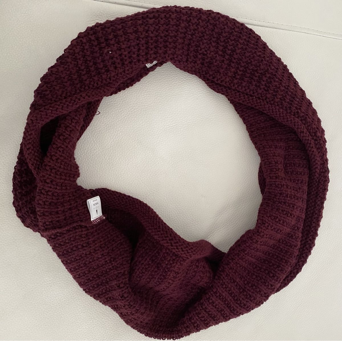 Nikin Foulards & écharpes: Nikin Loop – D'occasion à Opfikon par Luis144