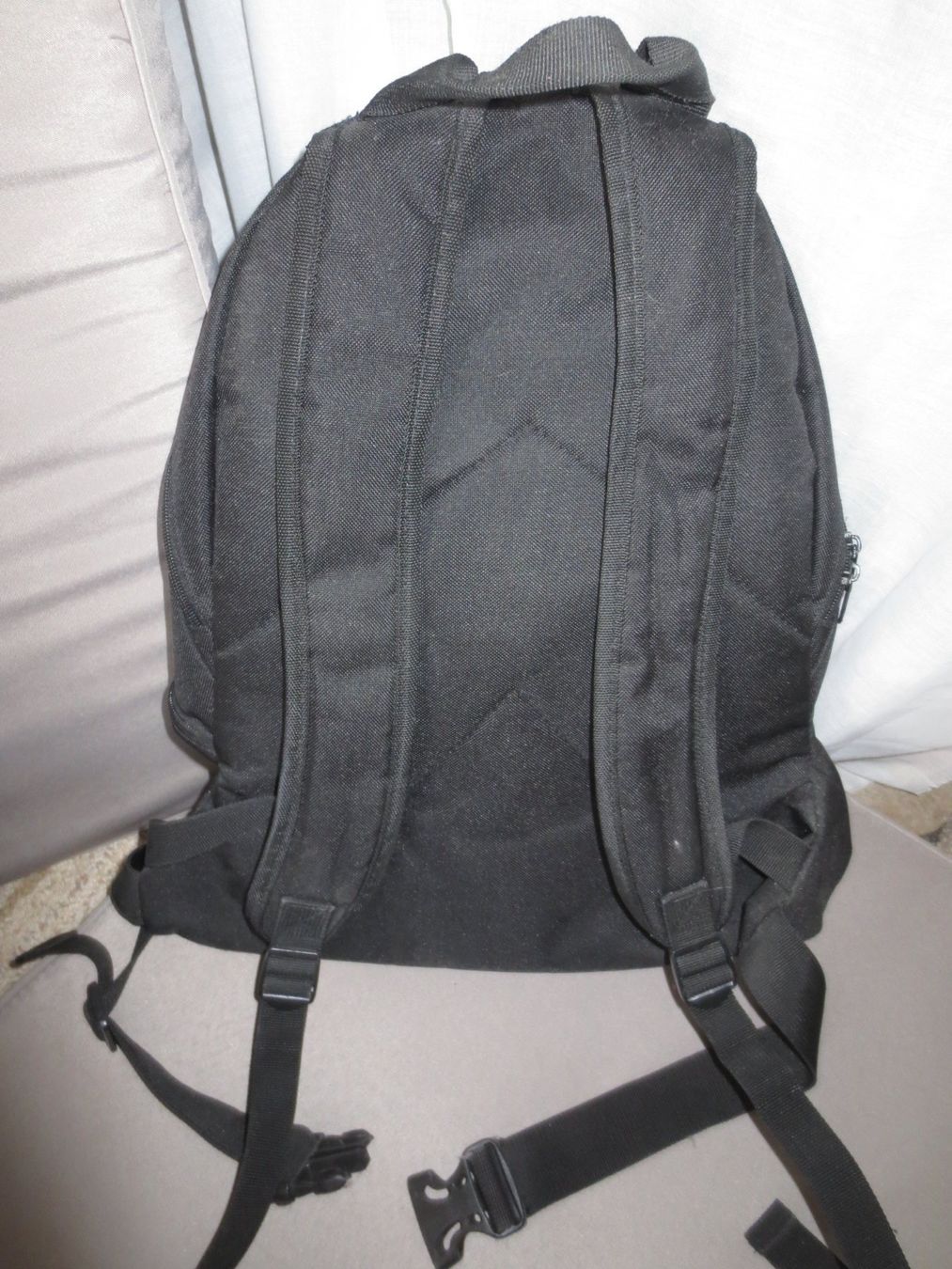 Zaini: Schwarzer Freizeitrucksack - mit Bauchgurt wenig gebraucht – Usato da Männedorf venduto da Livingston 2