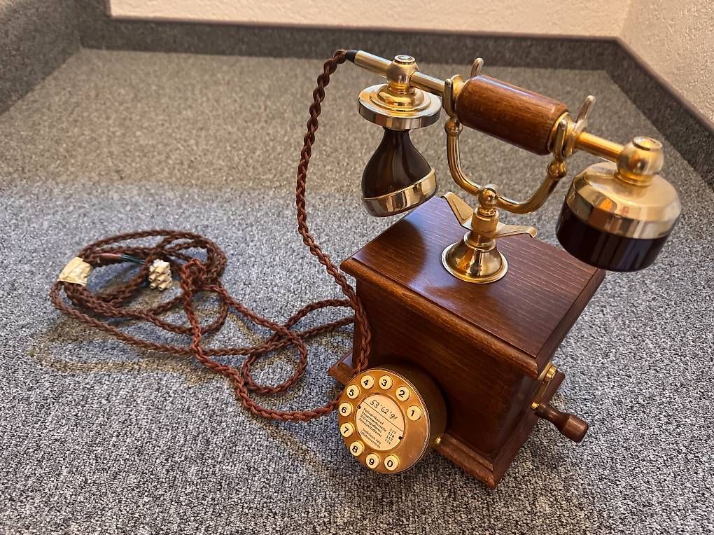 Swisscom Telefoni: Antiker Telefonapparat – Usato da Einsiedeln venduto da zuechi62 4