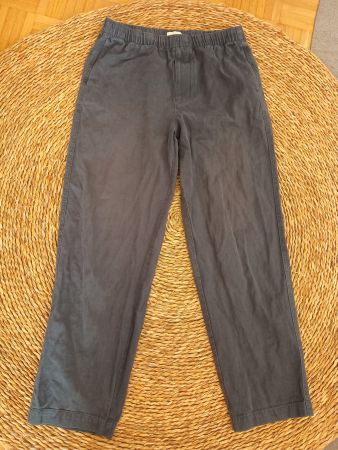 Dunkelblaue Stoffhose von Arket