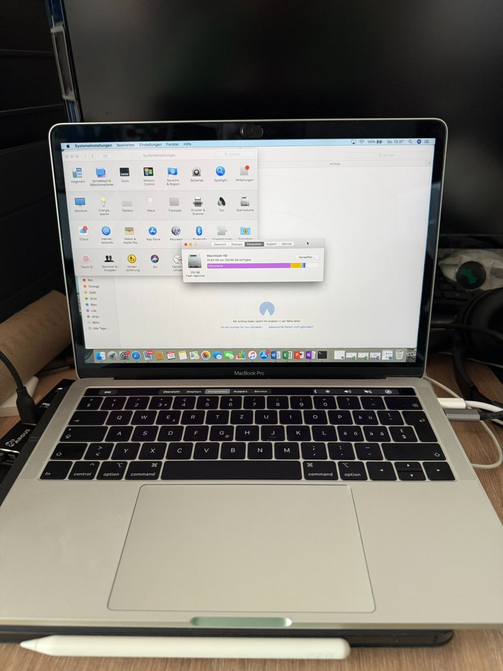 Apple Notebook: Apple MacBook Pro Silber 2018 – Usato da Emmenbrücke venduto da emmere