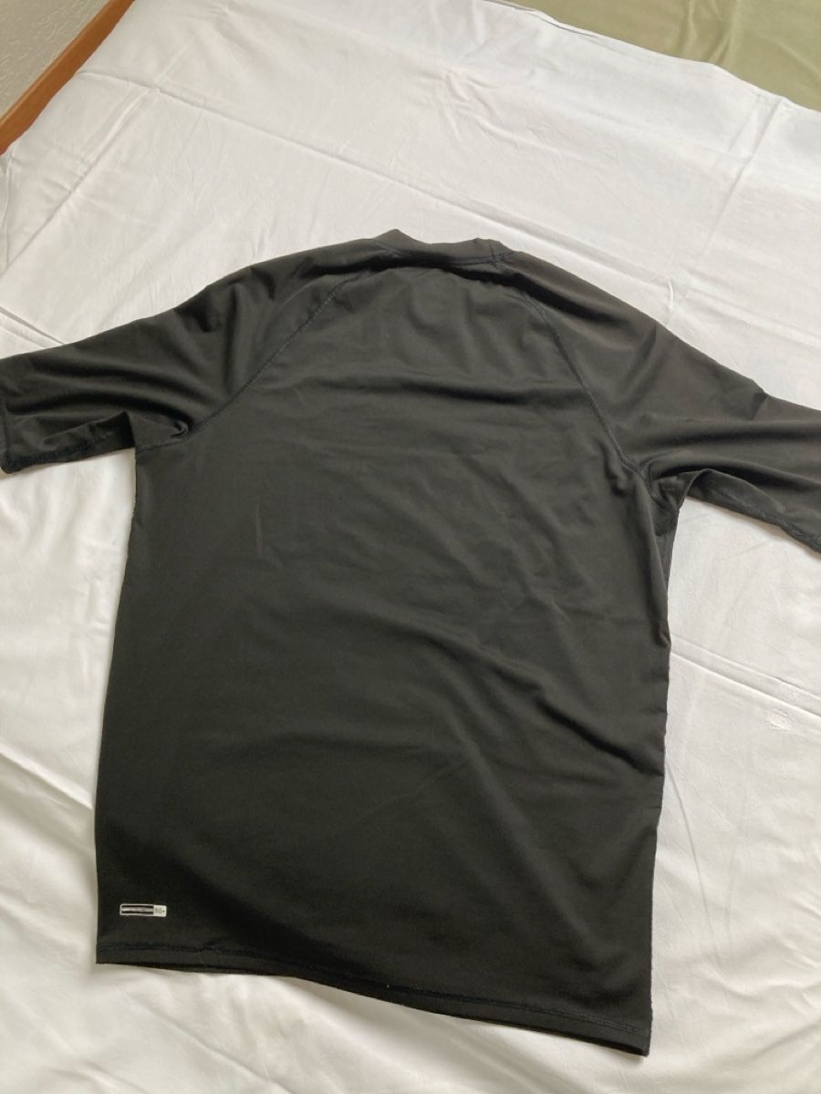 Quiksilver T-shirt: UV-Shirt – Usato da Oberbipp venduto da Campanula 1