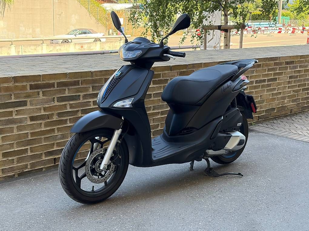 Piaggio Scooters: Piaggio Liberty 125 Sport  E5+ – D'occasion à Basel par theUnplugged
