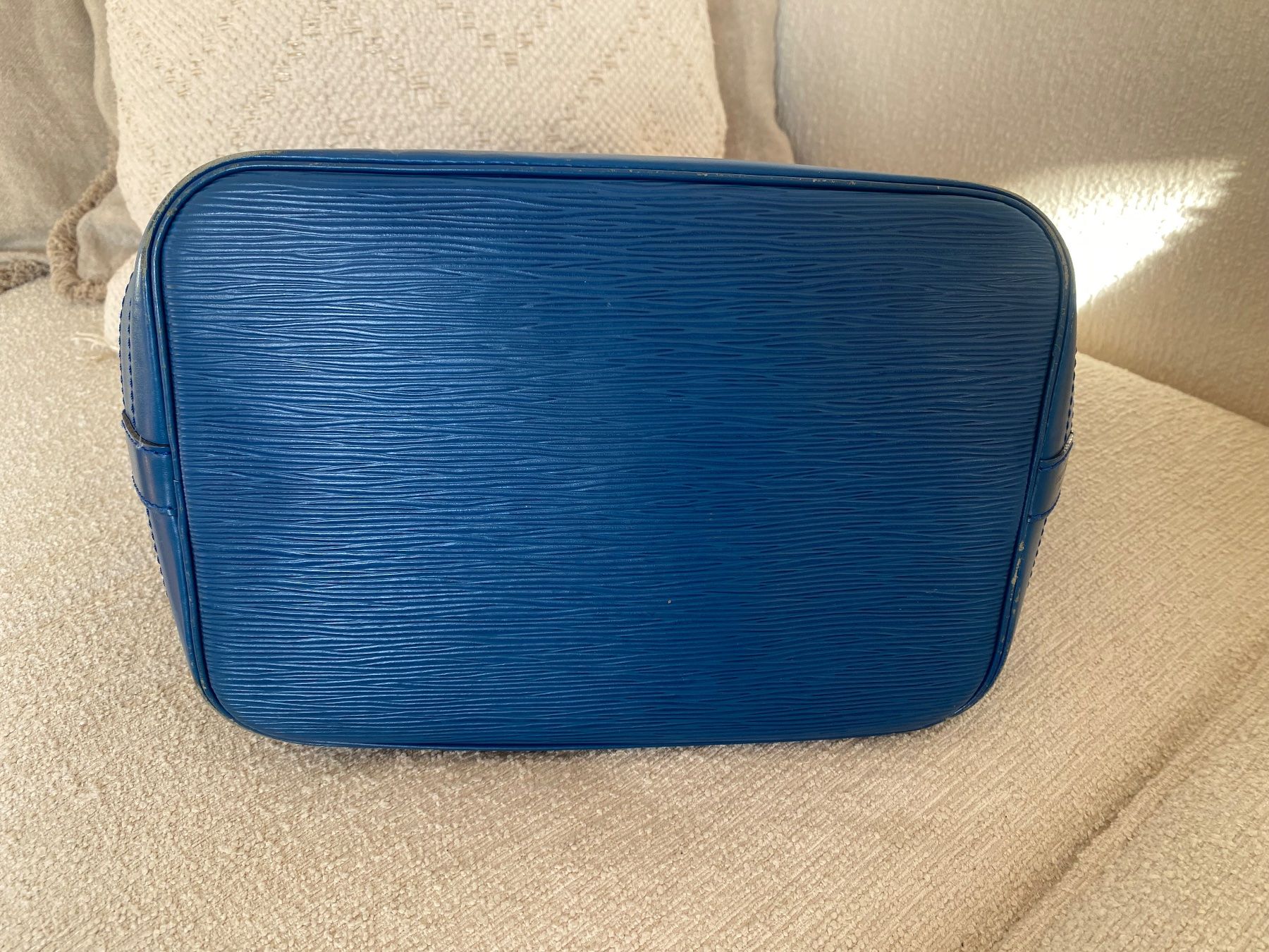 Louis Vuitton Taschen für Damen: Louis Vuitton Noe Beutel blau, Vintage – Gebraucht aus Alosen von .AMEA. 3