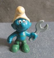 Schlumpf - mit Schraubenschlüssel - ab CHF 4.00
