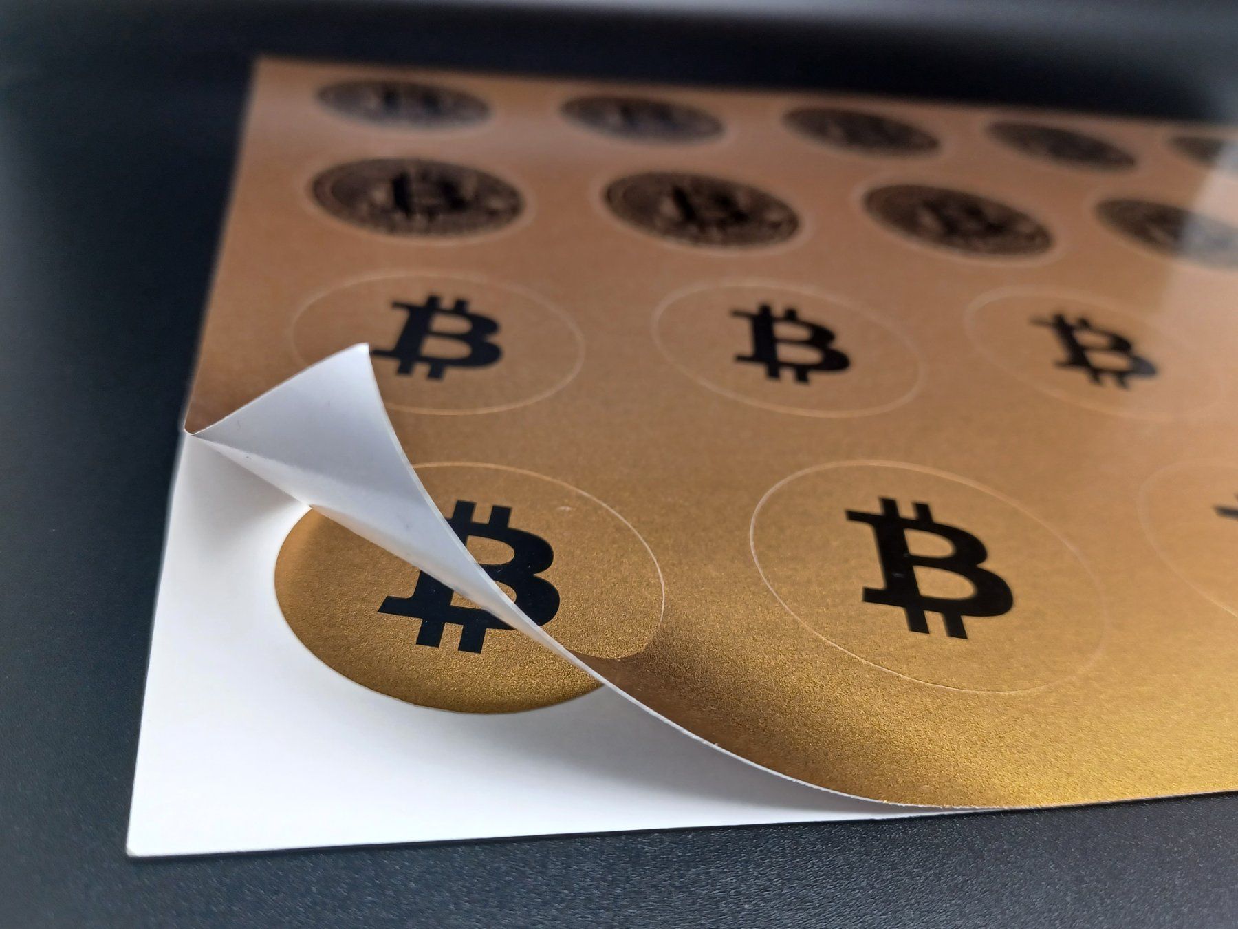 Aufkleber: Bitcoin Sticker  / 20 Stück BTC / 3,5 cm – Neu und originalverpackt aus Turbenthal von enjak 3