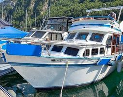 Stahlboot verdränger