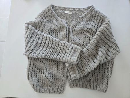 Kuschelig weicher, handgestrickter Cardigan - Silbergrau
