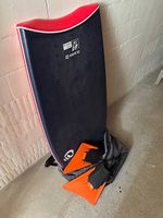 Bodyboard mit Flossen