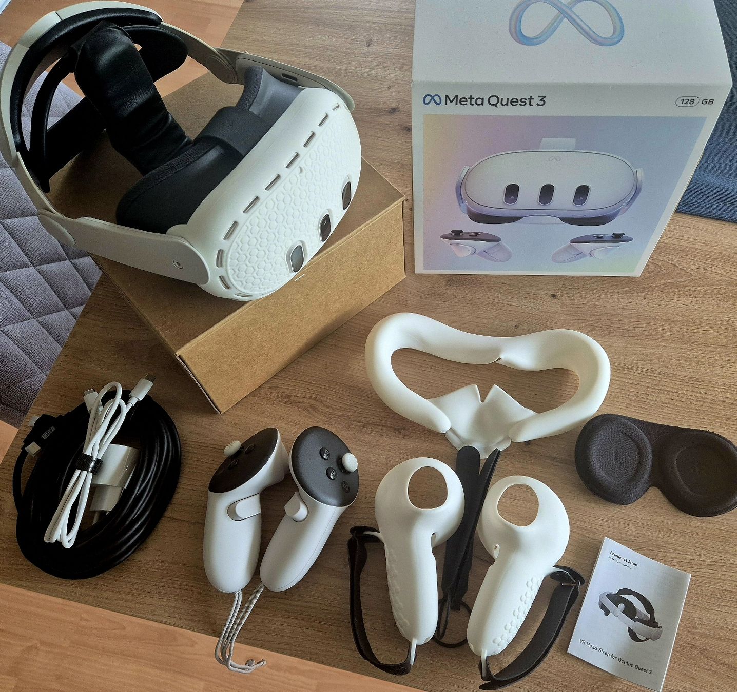 Meta Casco VR: Meta Quest 3 128GB comme neuf et accessoires VR – Usato da Tavannes venduto da KryPto-Prime 8