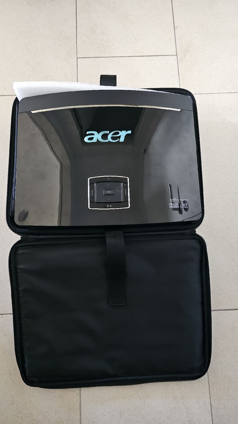 Acer Vidéoprojecteurs: Home Cinema Projector Acer P7500 – D'occasion à Spreitenbach par Garjulia 4