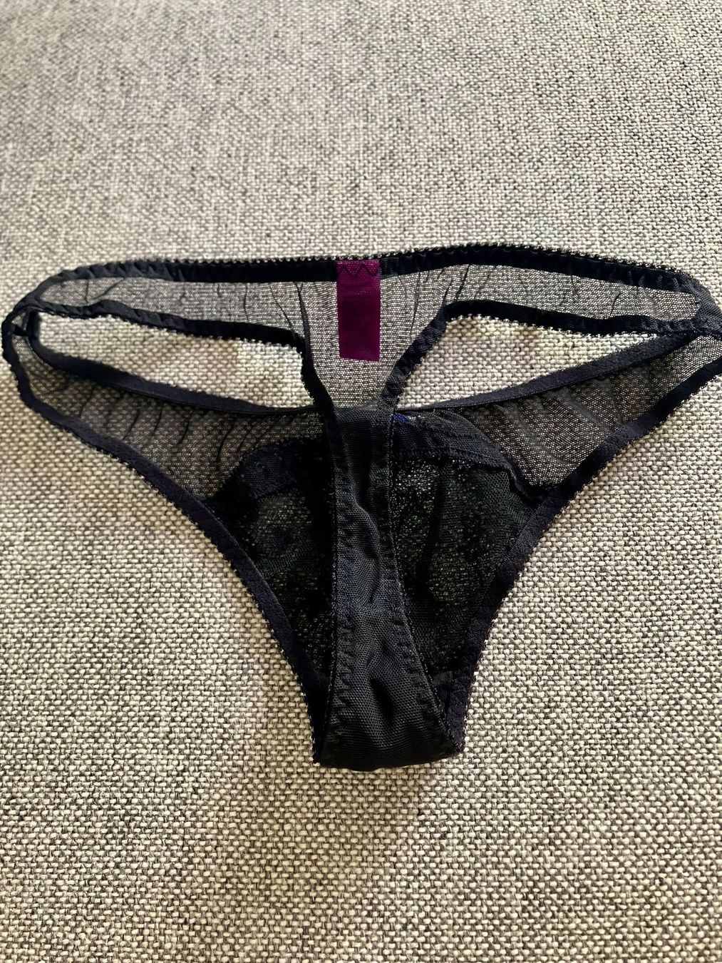 Agent Provocateur Sonstige Unterwäsche: L'Agent by L'Agent Provocateur String, Schwarz, Small – Gebraucht aus Zürich von mou_j96c 1