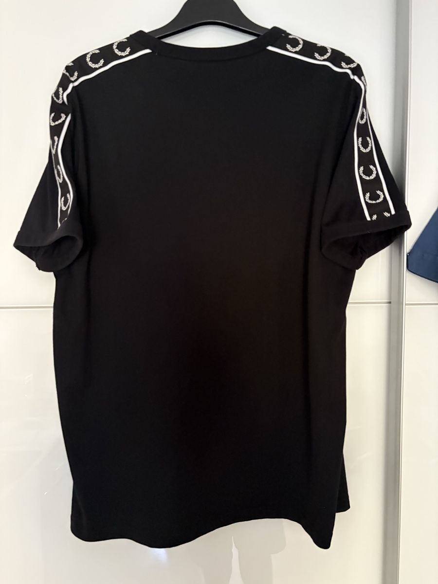 Fred Perry Lotti di vestiti: Fred Perry Shirt and t-Shirt – Usato da Wallisellen venduto da ntroulis80 8