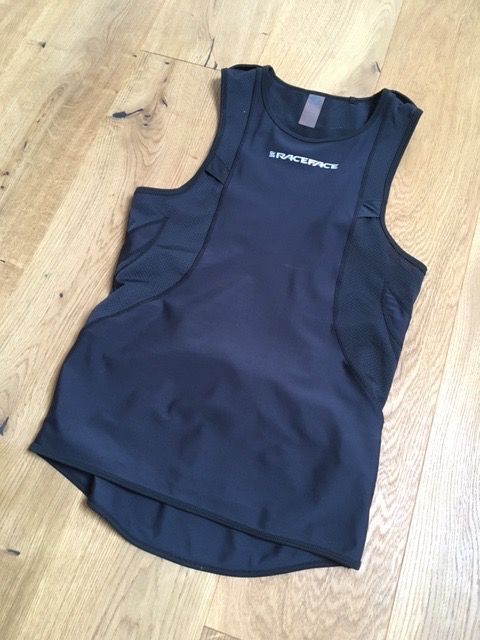 Race Face Stash Tank Vest (Gebraucht) in Domat Ems für CHF 8 – mit ...