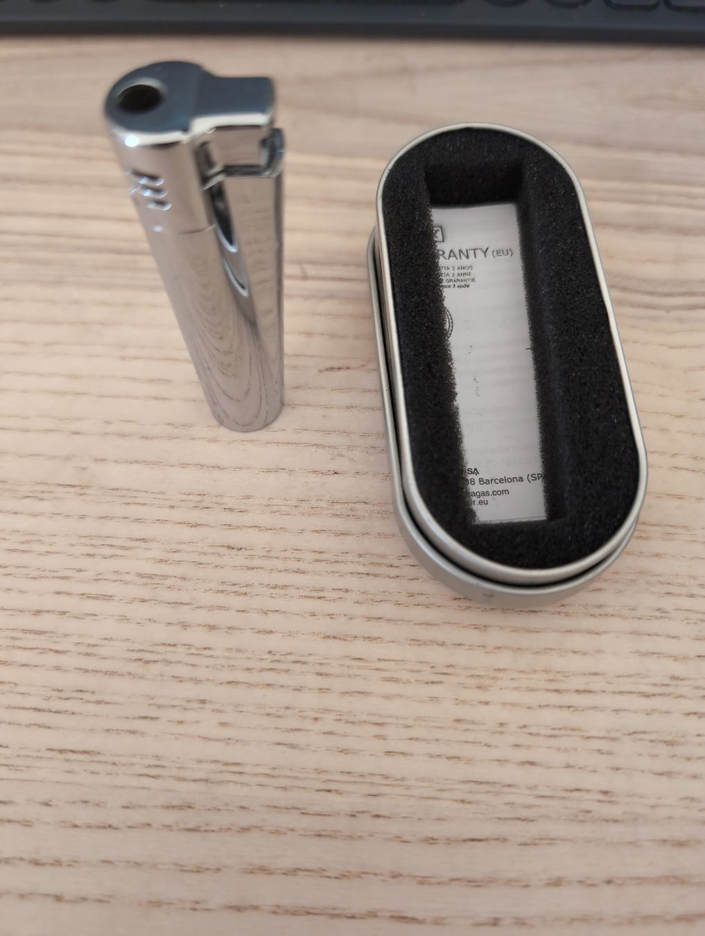 Clipper Accendini: clipper refillable Lighter with Box – Usato da Zürich venduto da Kralot