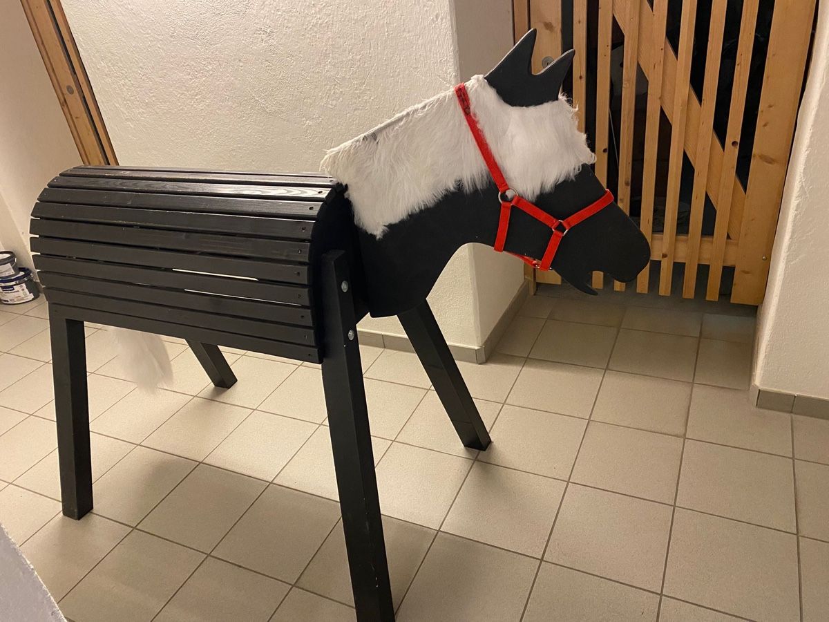 Giocattoli: Holzpferd für Kinder – Usato da Zürich venduto da baby0022 1