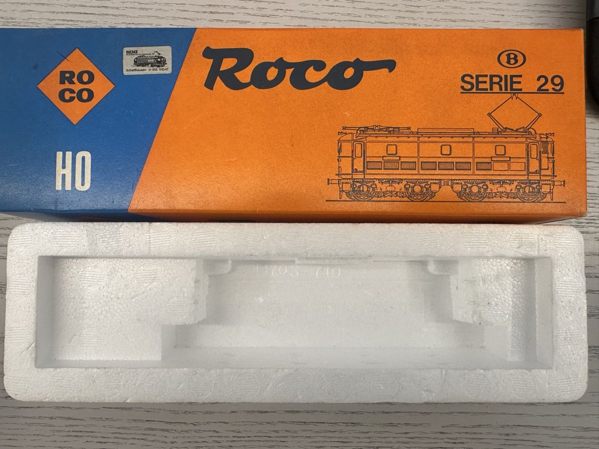 Roco Modelleisenbahnen: Roco 04192 A SNCF BR 2911 LEERE OVP – Gebraucht aus Lupsingen von New-Haven 1
