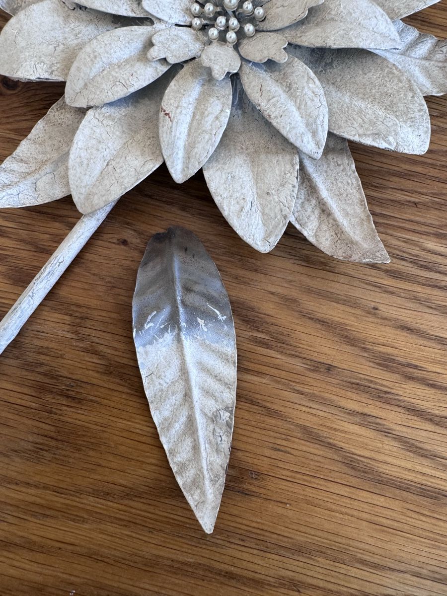 Eisenwaren: Wandhaken Shabby Chic Blume 26cm – Gebraucht aus Niederbüren von Oetschli 6