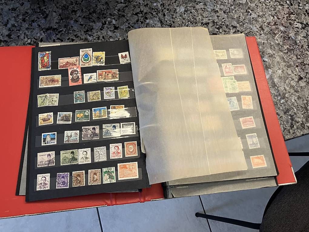 Alle Briefmarken: Briefmarken Sammlung – Gebraucht aus Emmenbrücke von Wir5 1