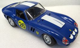 1:18 Ferrari GTO 1962 Blau
