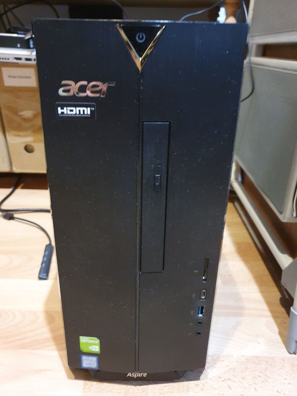 Aspire PCs: Acer Aspire TC-886 PC – Gebraucht aus Niederrohrdorf von amarone13