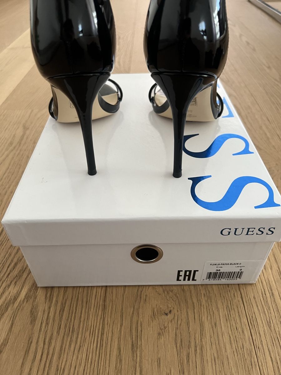 Guess Damenschuhe: Guess High Heels Gr. 38 Schwarz Lack Leder – Gebraucht aus Düdingen von Joeymoey 5