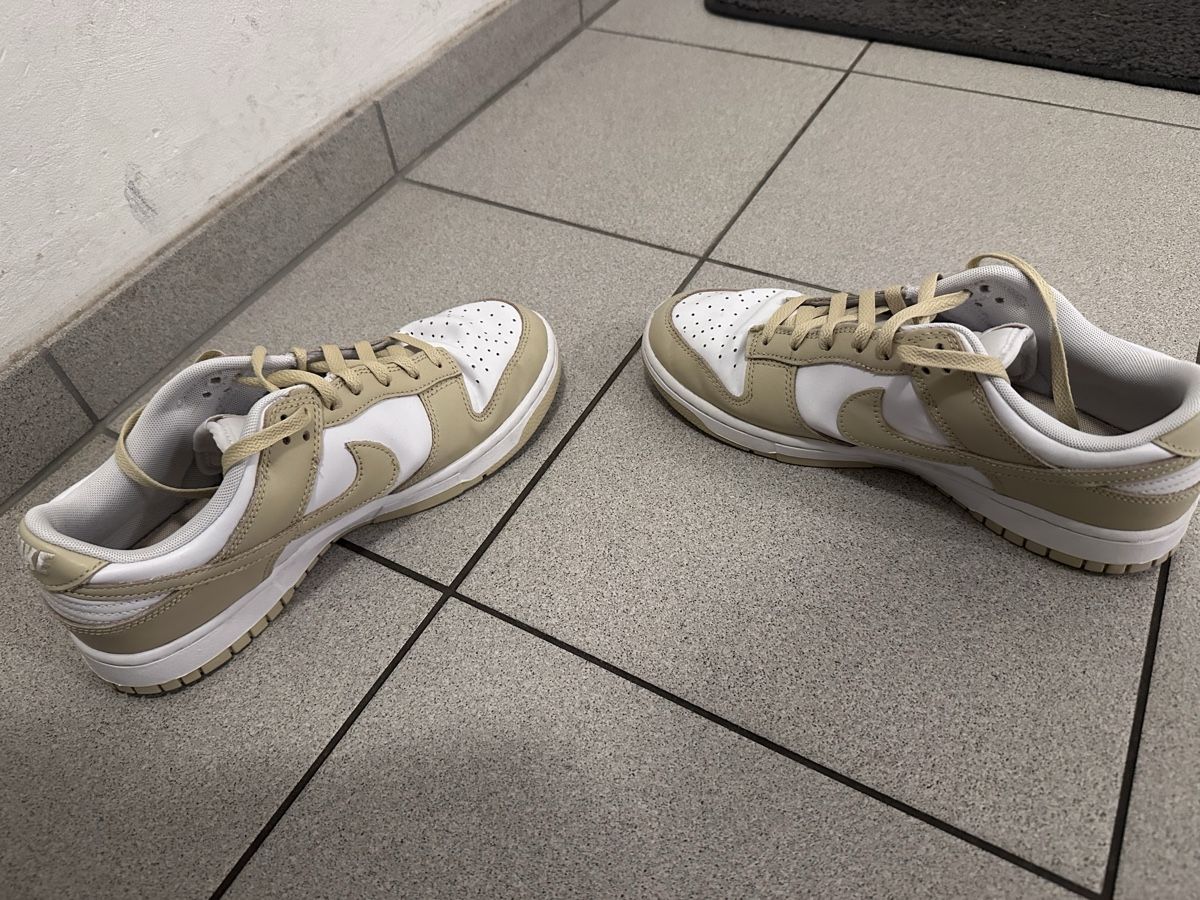 Nike Scarpe da uomo: Nike Dunk Low, Gr. 43, Beige/Weiss – Usato da Schaffhausen venduto da Flurin2000 2