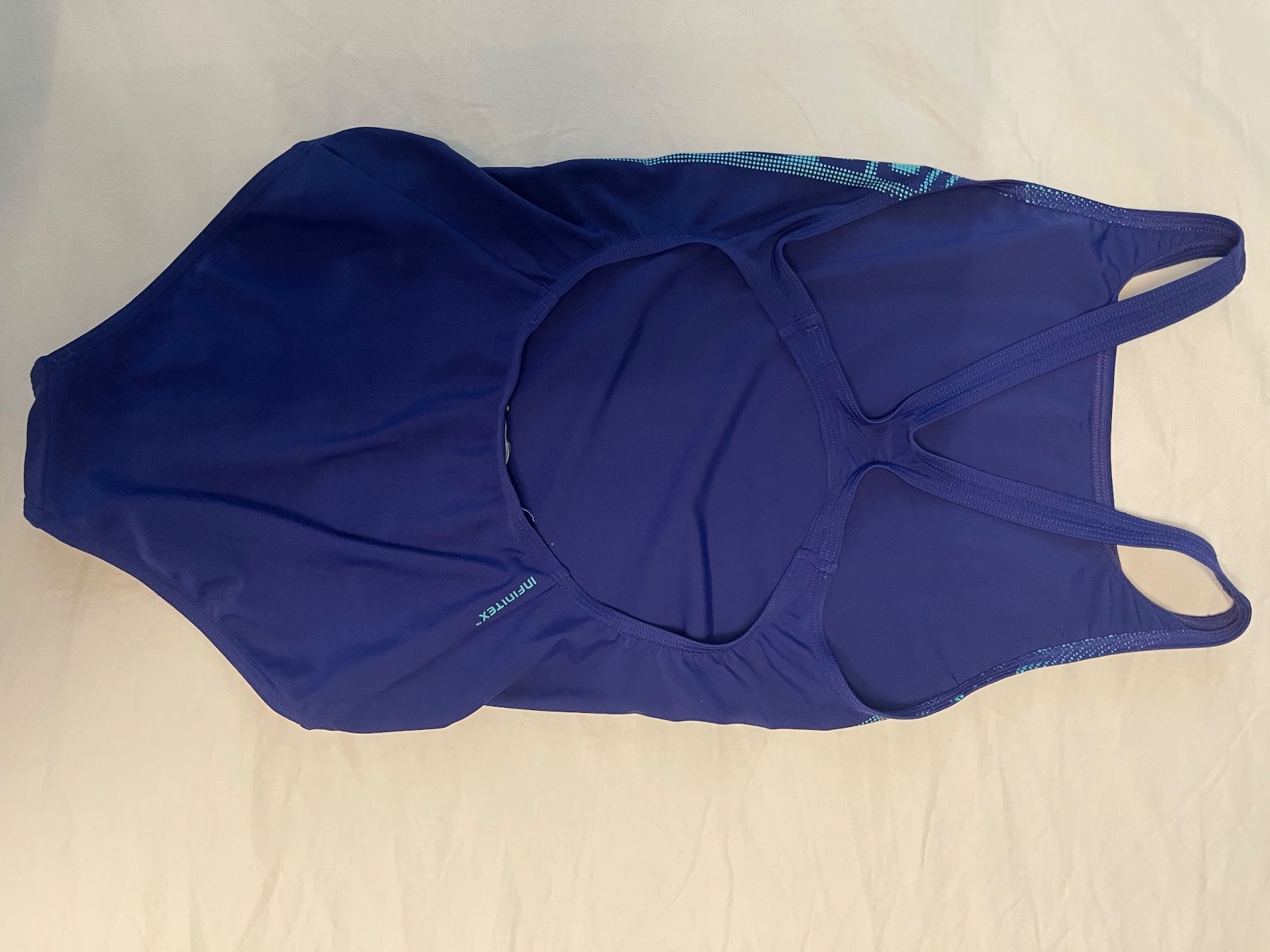 Adidas Costumi da bagno & Bikini: Badeanzug Mädchen – Usato da Kaiseraugst venduto da muddy_fox 3
