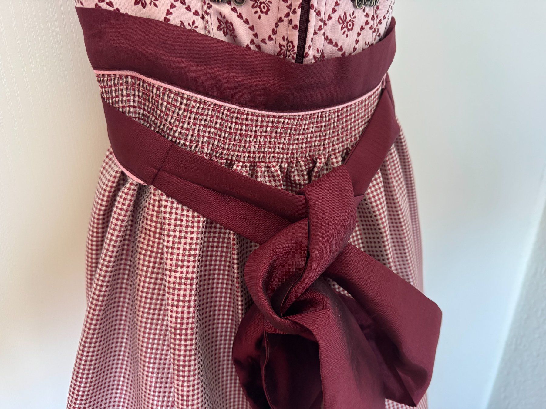 Krüger Vestiti: Krüger Dirndl Gr. 34 neuwertig mit Bluse – Usato da Dübendorf venduto da Digitalxs 2