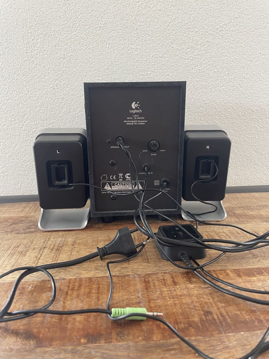 Logitech Lautsprecher: Logitech LS21 Lautsprecher-Set mit Subwoofer gebraucht – Gebraucht aus Sevelen von L-Manuel-0 1