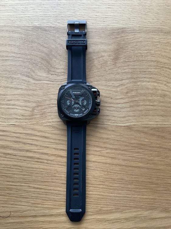UHR DIESEL BAMF 2
