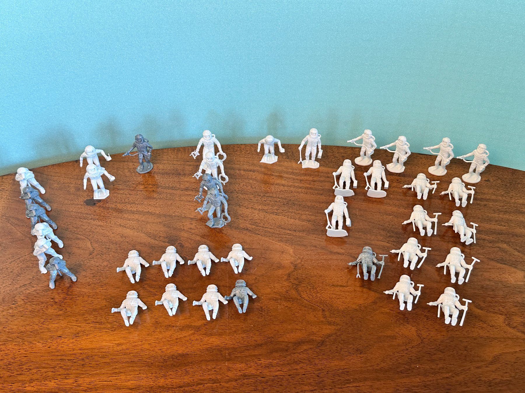 Kit di modellismo & Modellini statici: Astronauten-Figuren ca. 30 Stck. – Usato da Seuzach venduto da Jage