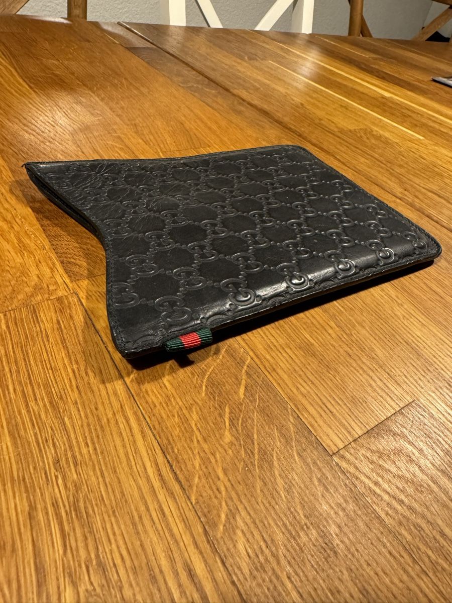 Gucci Covers & Taschen: Gucci Case for iPad Mini 2. Gen Hülle Schwarz – Gebraucht aus Cham von NicMartin 1