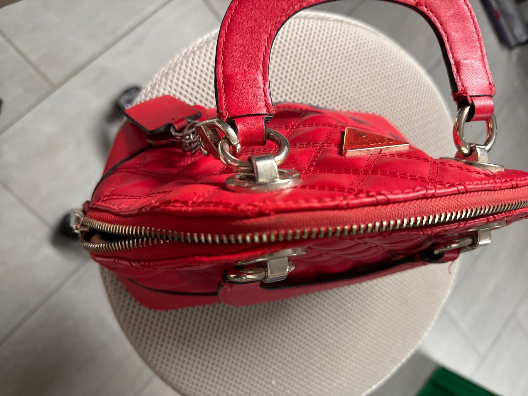 Guess Sacs femmes: Guess Ledertasche – D'occasion à Pfeffingen par Allhandelklgwatches 2