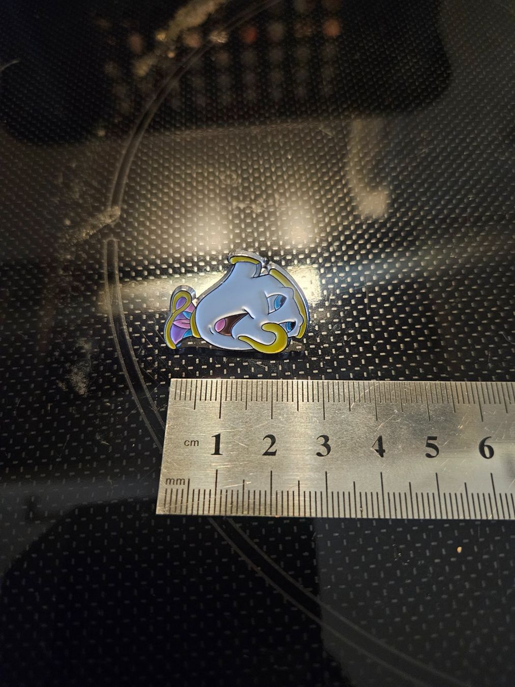 Placchette & Badge: Tassilo Pin Badge Anstecker – Usato da Luzern venduto da Lucan_Valerius