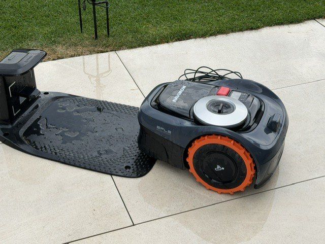 Tagliaerba: Mähroboter fast neu Navimow i108 – Usato da Naenikon venduto da Hene67 1