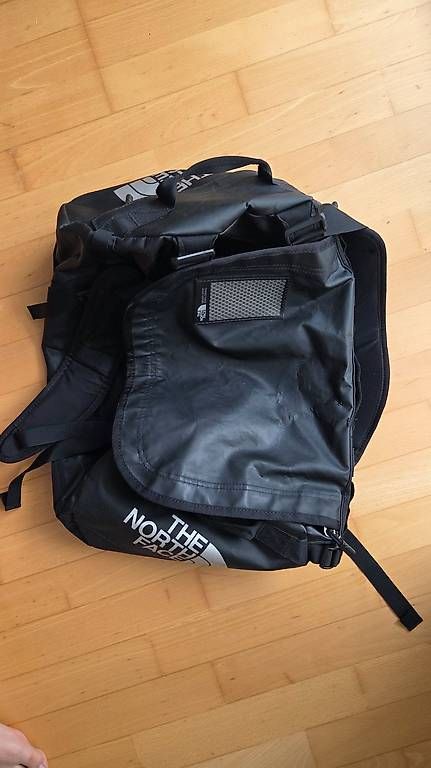 North Face Sacs à dos: North Face Duffel S Black – D'occasion à Bern par noelle21