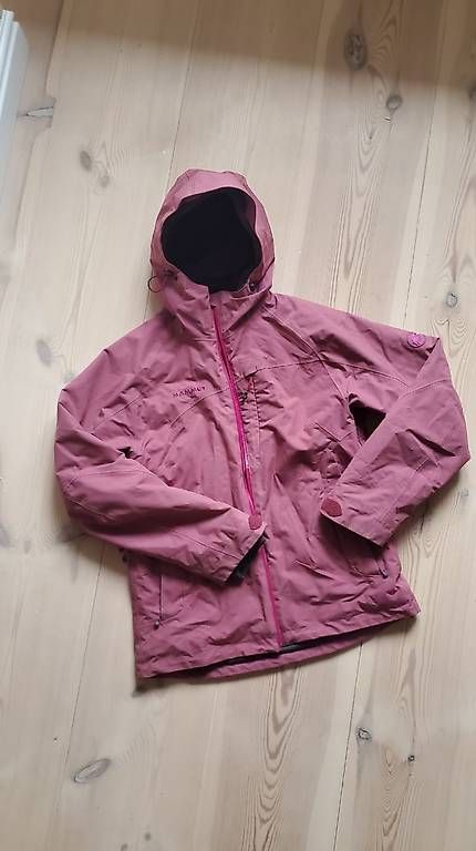 Mammut Jacken: Mammut Damenjacke - Grösse M – Gebraucht aus Linden von Vally1994