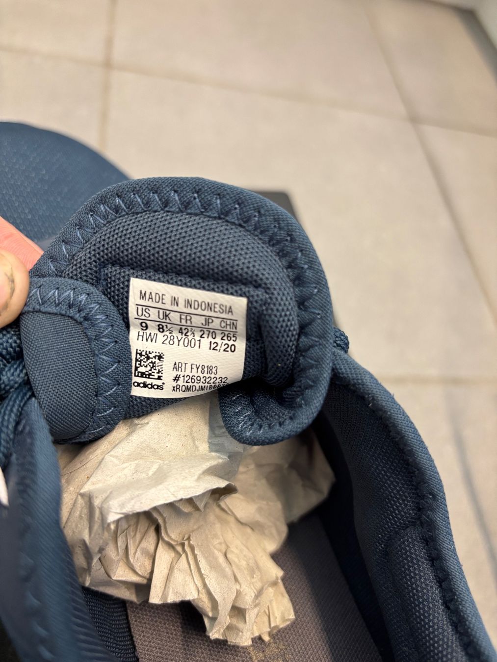 Adidas Herrenschuhe: Adidas Sneakers – Neu und originalverpackt aus Zürich von mc_mike77 5
