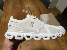 ON Cloud 6 White White Schuhe 40 RFID