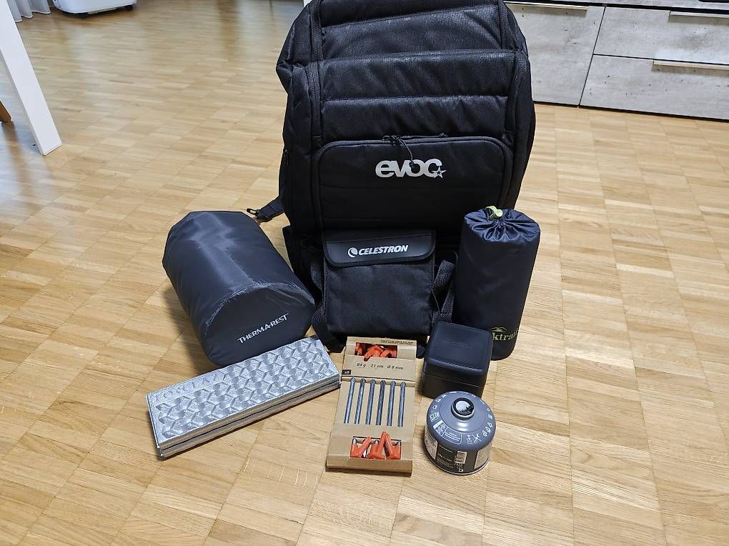 Zelte: Camping - Set  – Gebraucht aus Basel von jetonibasel 1