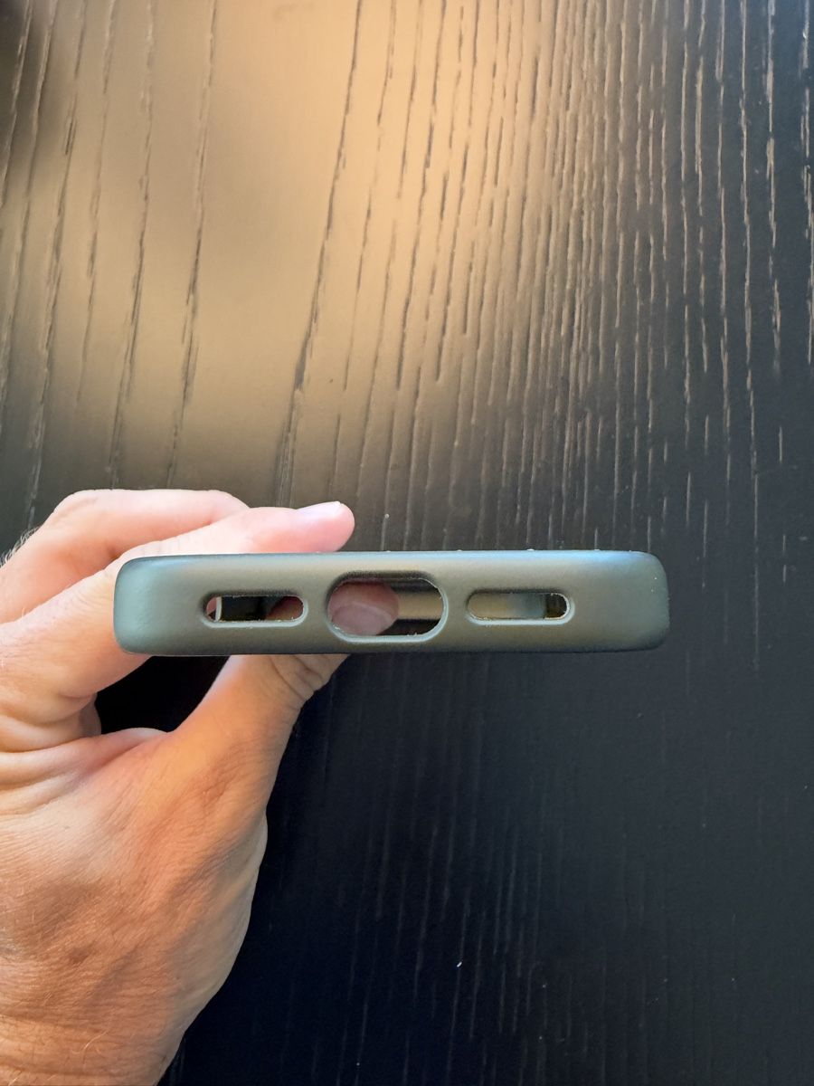 Covers & Schutzfolien: Rimowa IPhone 17 Pro Hülle – Gebraucht aus Kreuzlingen von joel_1907 4