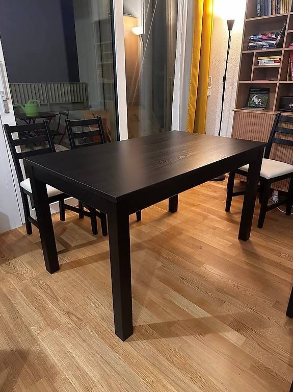 Set di tavolo e panche:  Table extensible + 6 chaises DERNIERE OFFRE - demenagement – Usato da Les Acacias venduto da lor_sft9 1