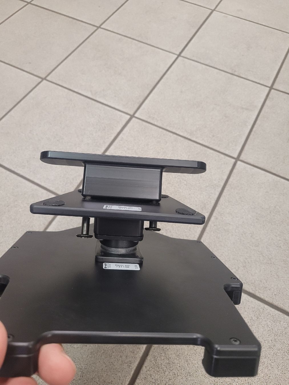 Staffa per monitor: 2x Tablet Halterungen  – Usato da Steffisburg venduto da Volvo_Cars_Thun 2