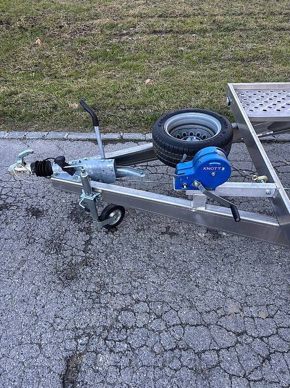 Rimorchi: Rimorchio modello ALUGANZ 4027 / Demo – Usato da Biasca venduto da rimotec 2