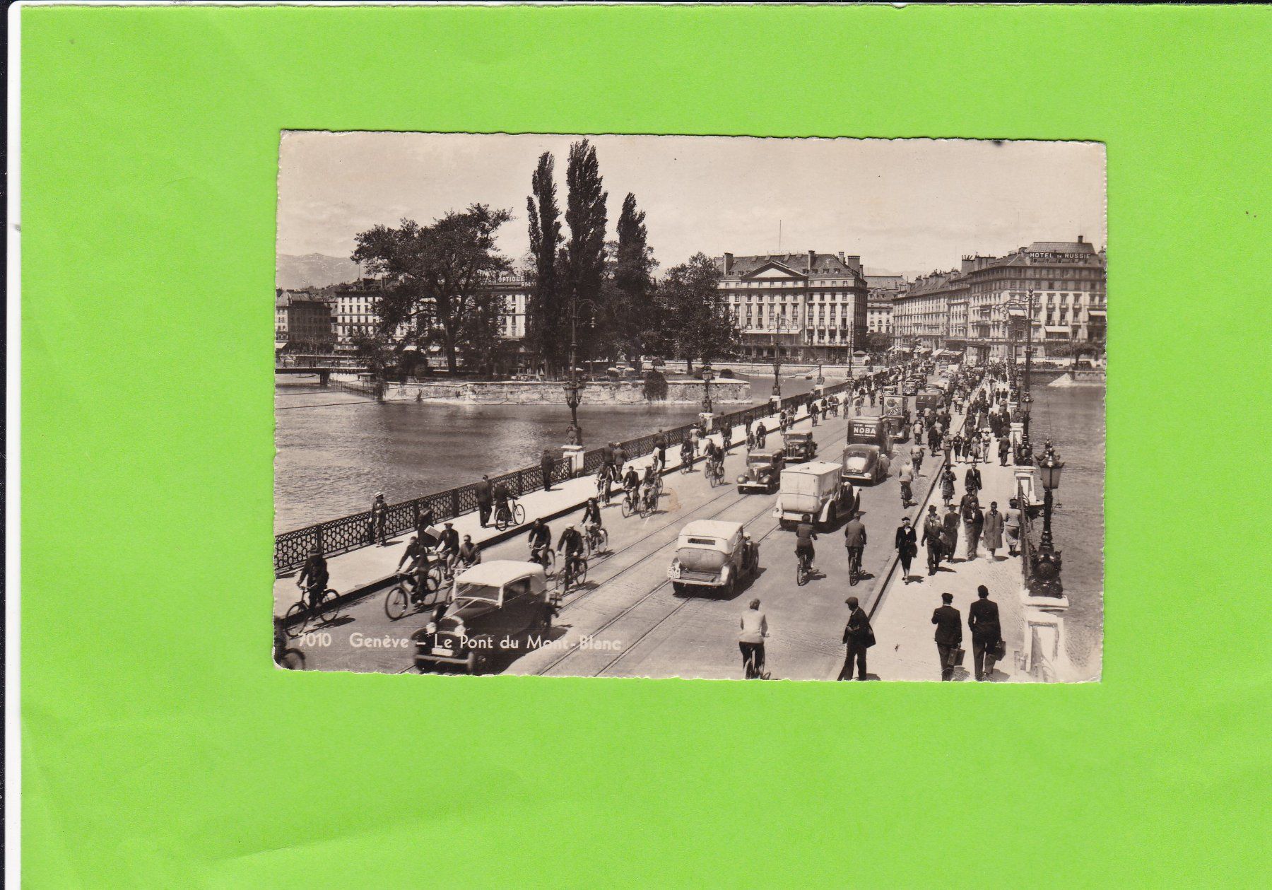 Ansichtskarten: Genève-Pont du Mont Blanc-Oldtimer-belebt – Gebraucht aus St. Peterzell von neckertal